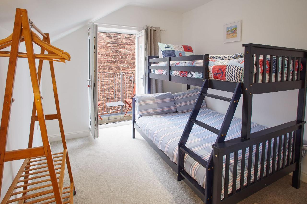 Number 3 at Pannett Apartments Whitby Bagian luar foto