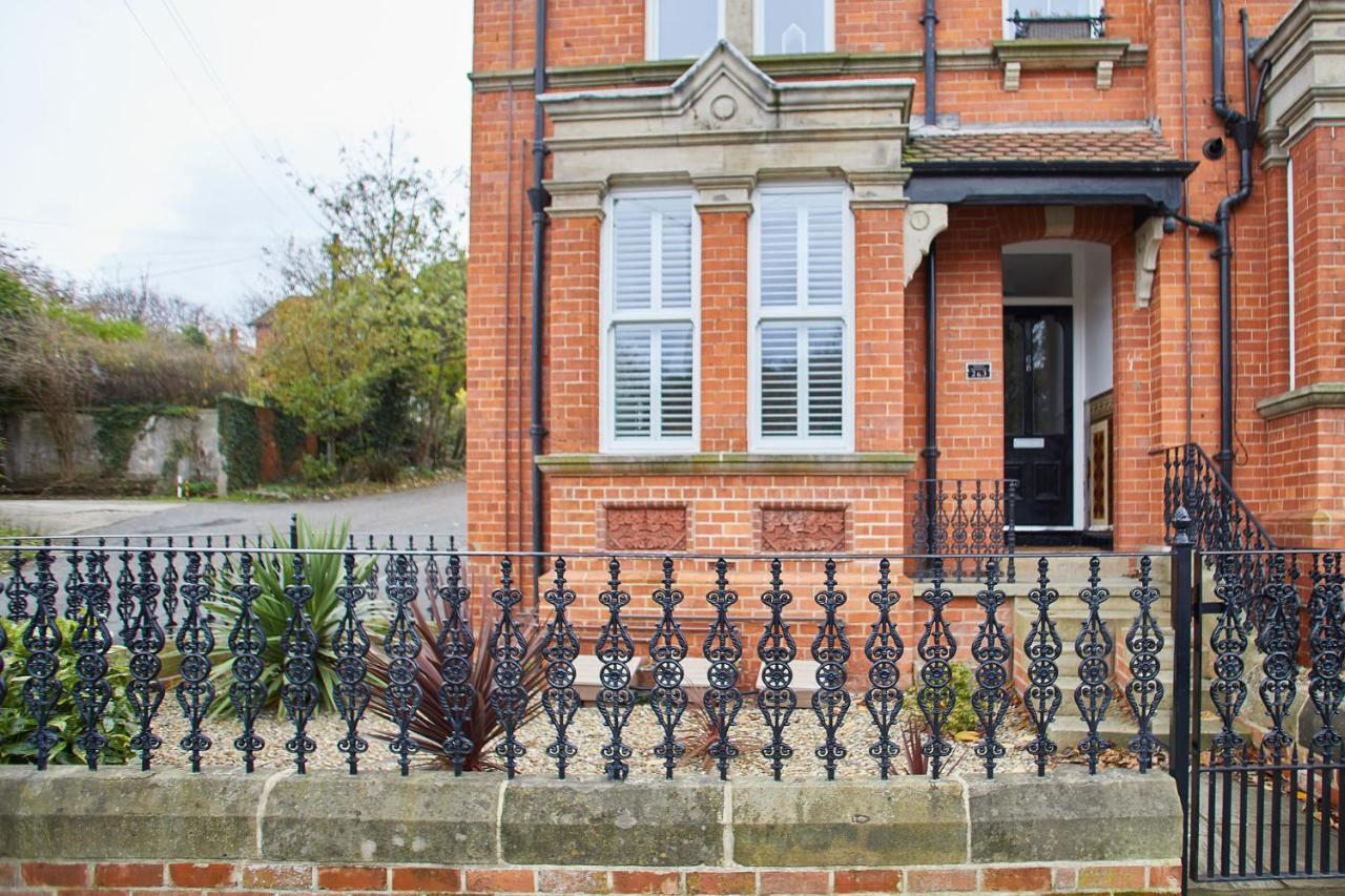 Number 3 at Pannett Apartments Whitby Bagian luar foto
